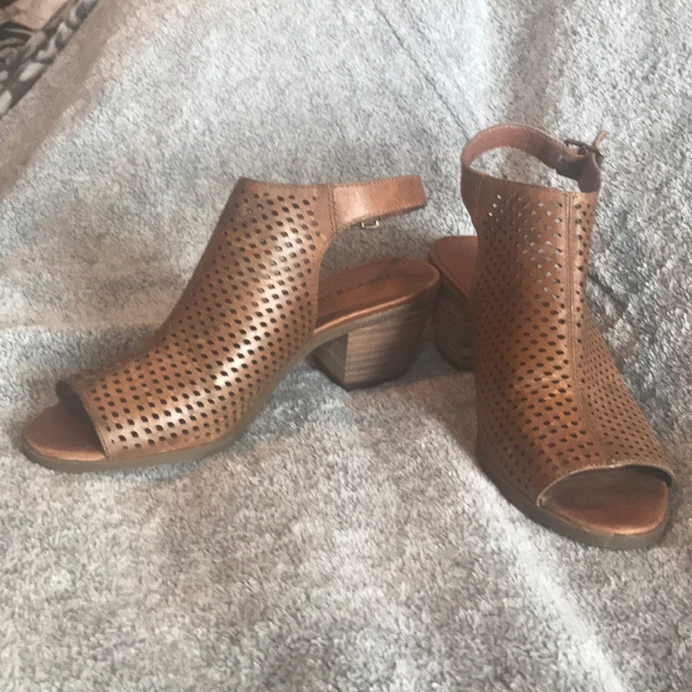 Lucky Brand open toe Bootie
